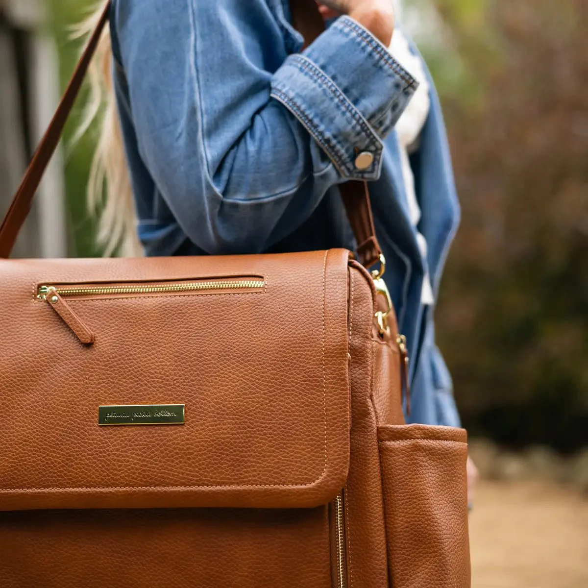 Boxy Backpack Deluxe in Cedar & Accessory Bundle - Image 4