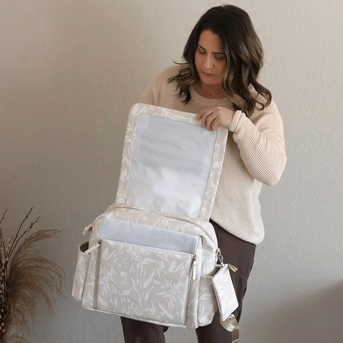 Boxy Backpack Deluxe in Linen Blossoms - Image 7
